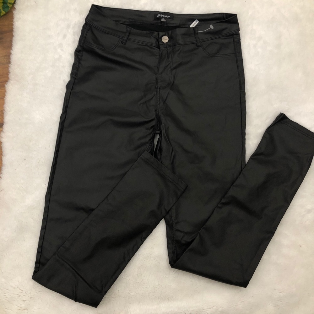 Womens Black Faux Leather leggings.Size ExtraSmall